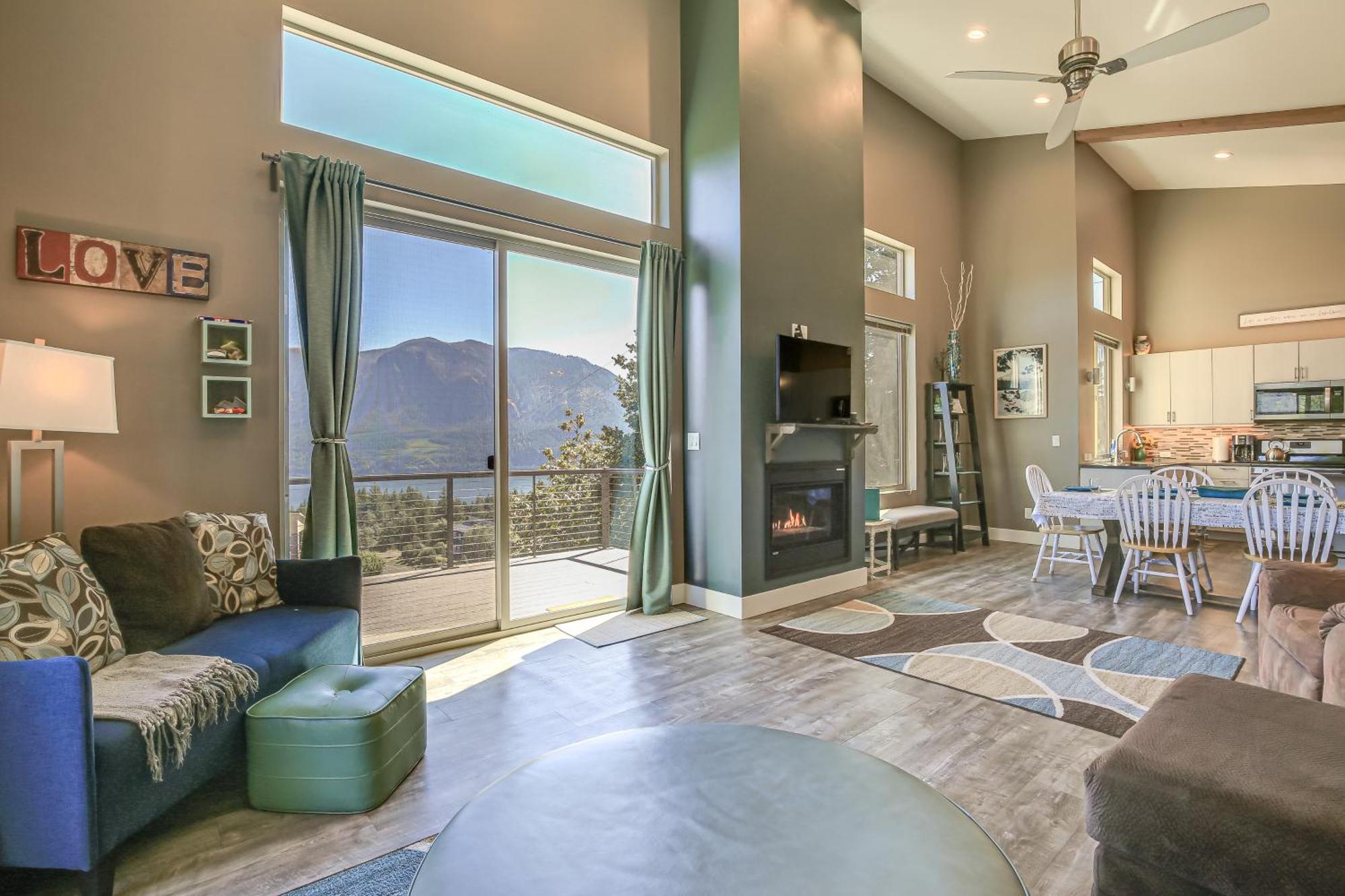 Gorge Retreat - Modern Carson Home With Mtn Views! Eksteriør bilde